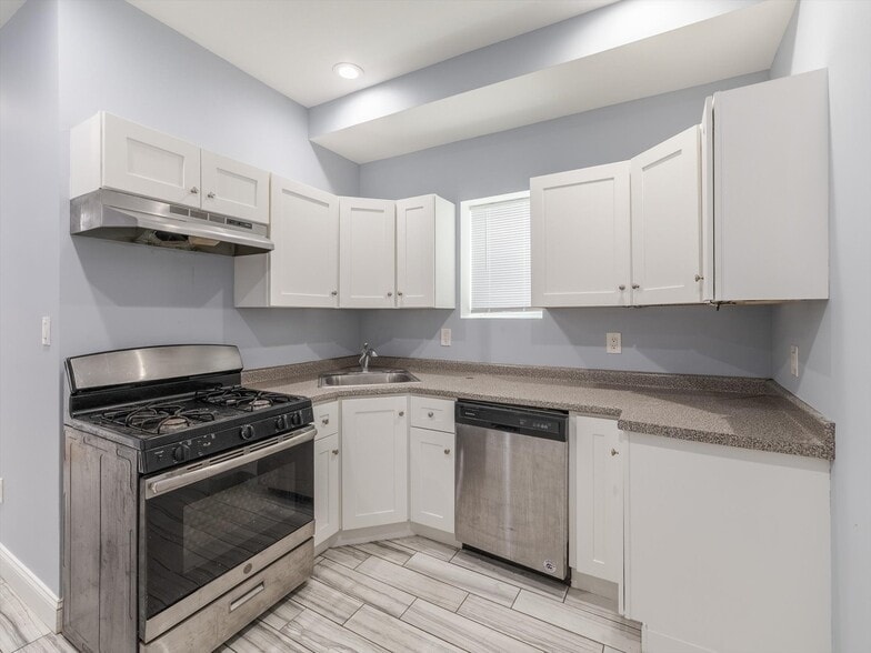 Building Photo - 19 Osborn St