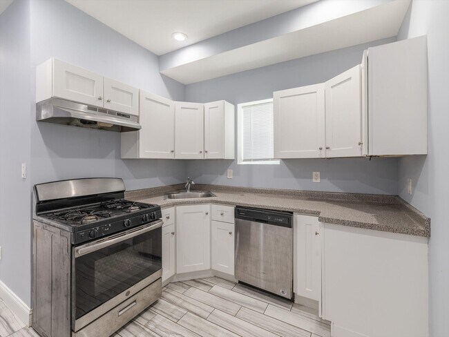 Building Photo - 19 Osborn St