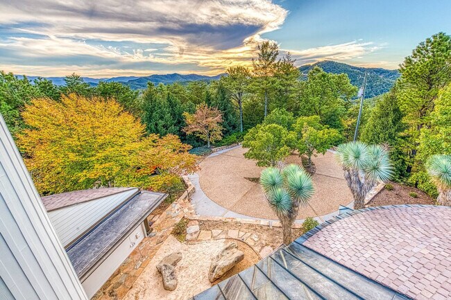 Building Photo - 1816 Bear Spgs Wy