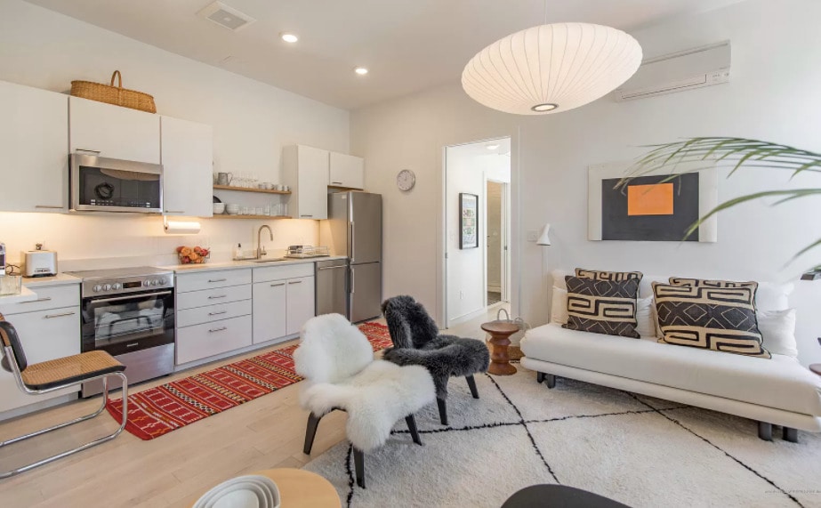 Building Photo - 1 Joy Pl