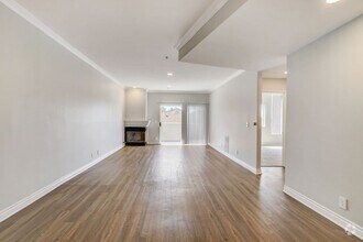 Building Photo - 16117S