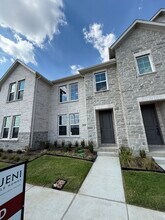 Building Photo - 1028 Bristleleaf Wy