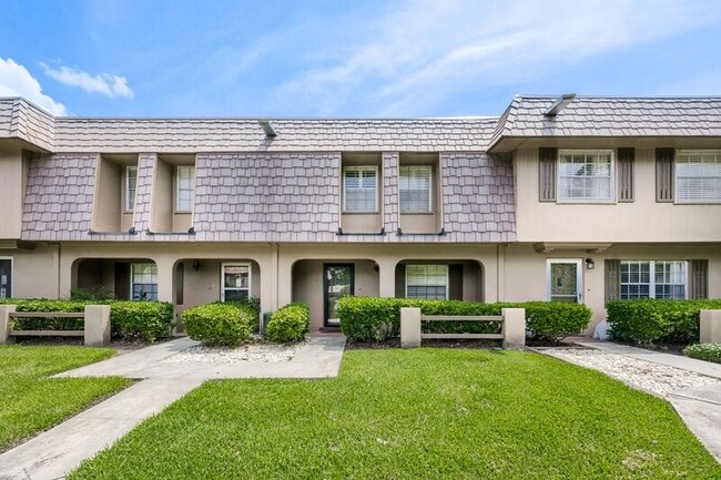 Primary Photo - 3104 Harrison Ave