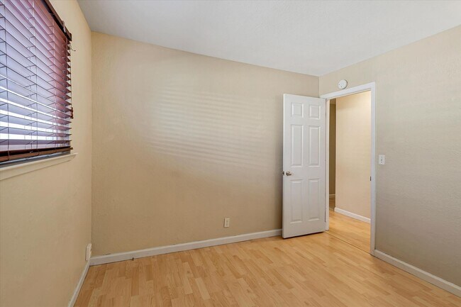 Building Photo - Wow! What a Great Home! Coming Soon!