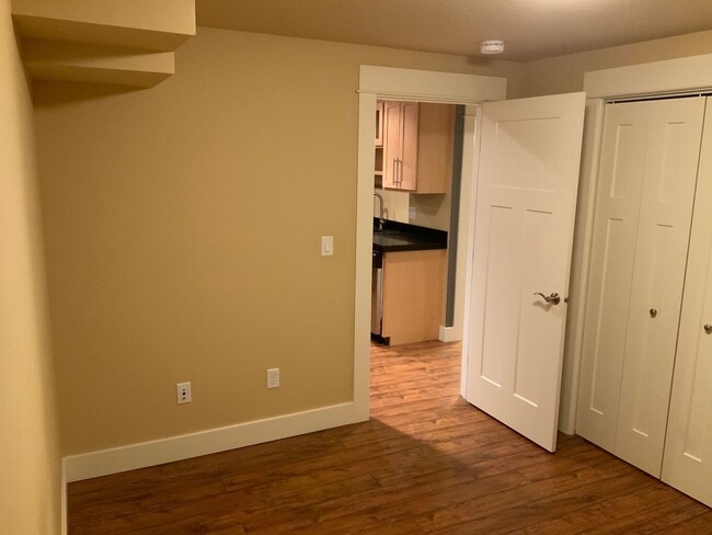 Building Photo - A Must See! 4 Bedroom House in North Eugene