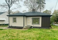 Building Photo - 1443 Venetian Dr SW