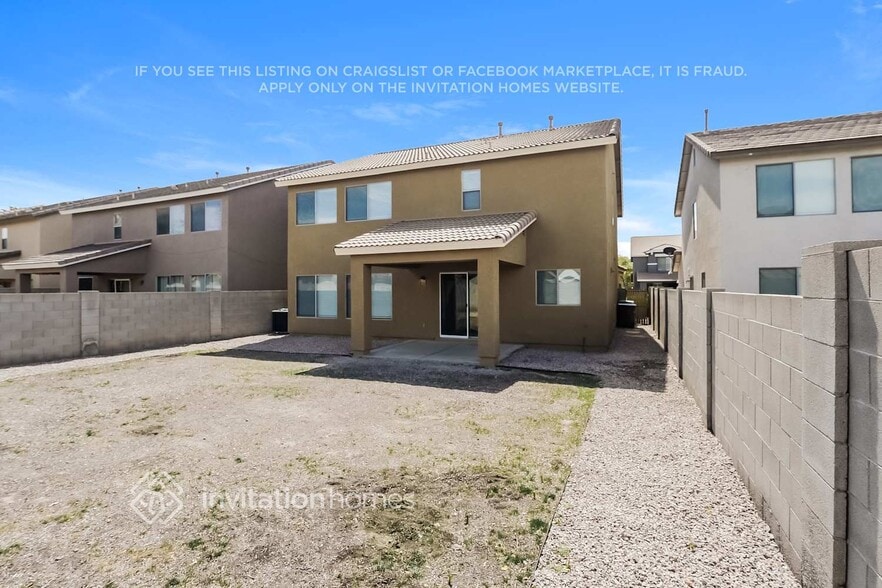 Building Photo - 676 E Maddison St