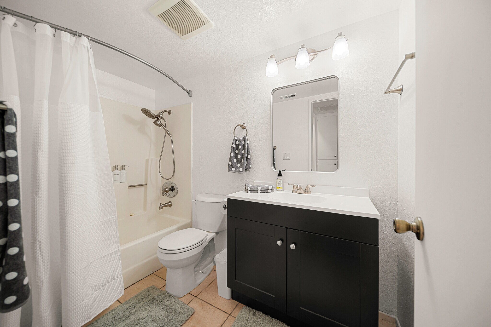 Building Photo - 25611 Quail Run