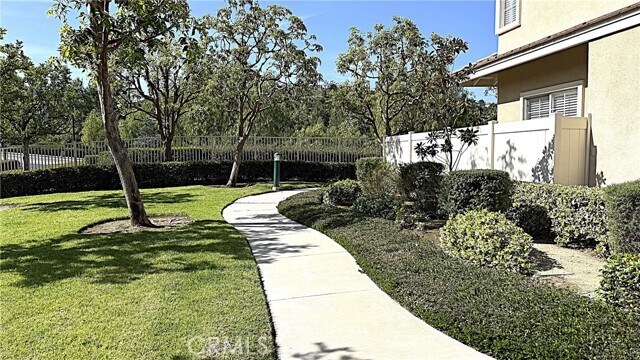 Building Photo - 8382 E Truckee Way