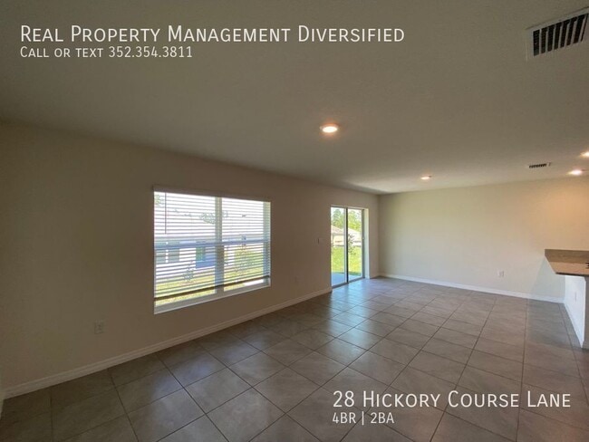 Building Photo - 28 Hickory Course Ln