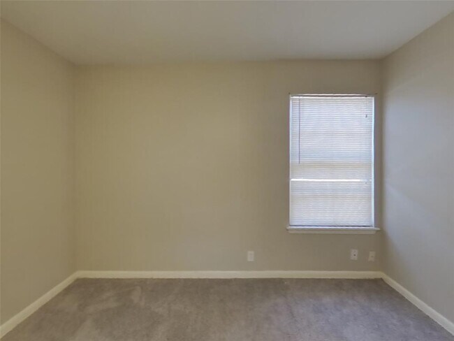 Building Photo - 1308 Shady Grove Path