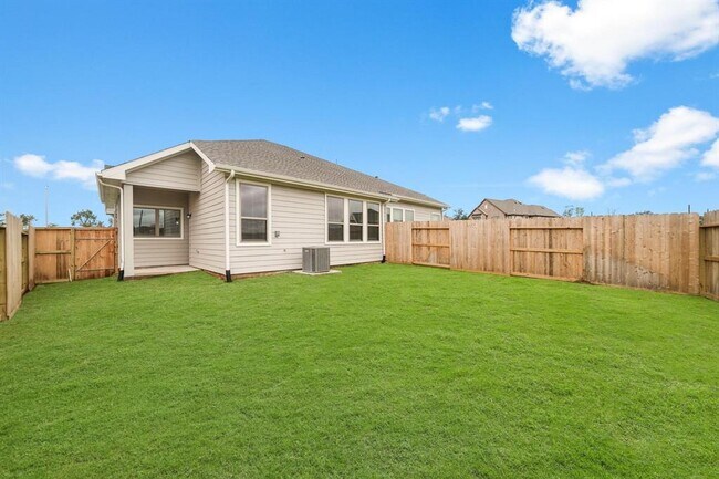 Building Photo - 1547 Crystal Stream Dr