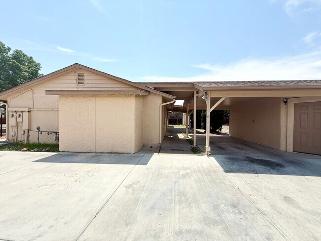 Building Photo - 7860 Spouse Dr