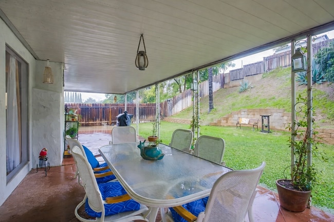 Building Photo - 1140 Harding St