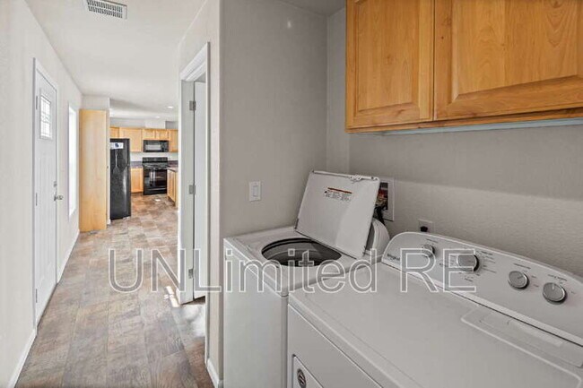Building Photo - 3157 Erwin Ln