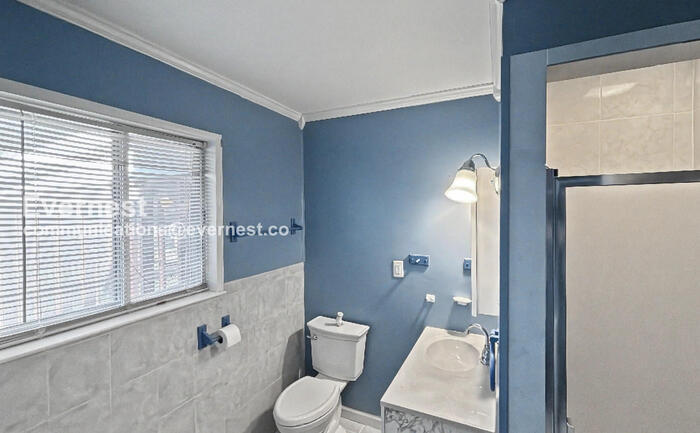 Building Photo - 7852 Opal Dr