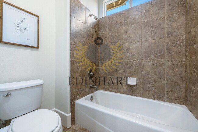 Building Photo - 1632 N Broadbent Ln