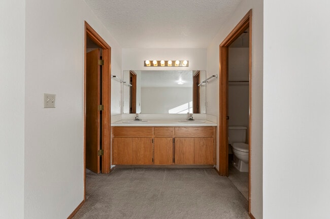 Building Photo - 7050 SW 174th Ave