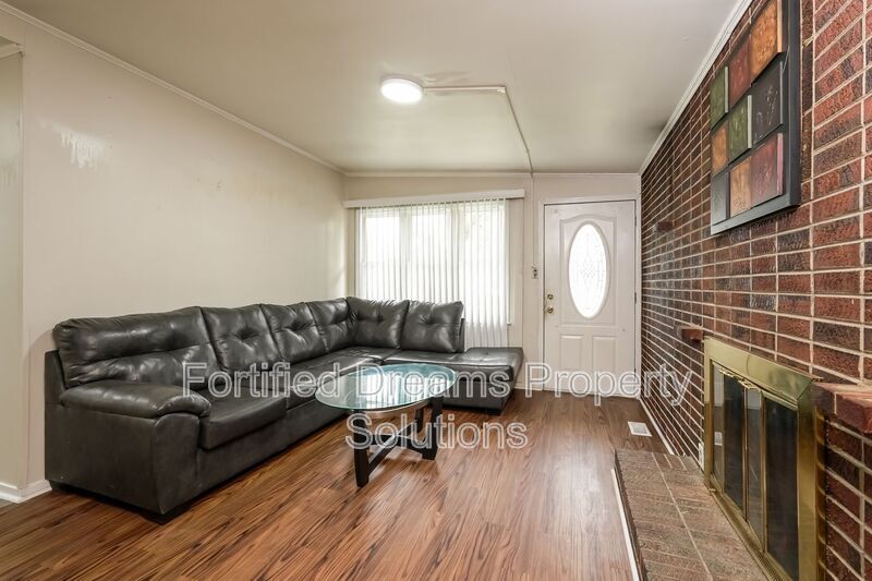 Building Photo - 1208 Westmoreland Dr