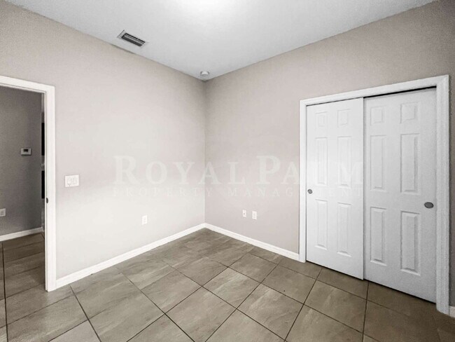 Building Photo - Spacious 3-Bedroom Home in the Heart of Cape Coral!