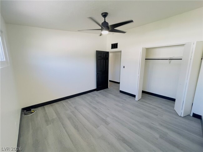 Building Photo - 2317 Santa Rita Dr