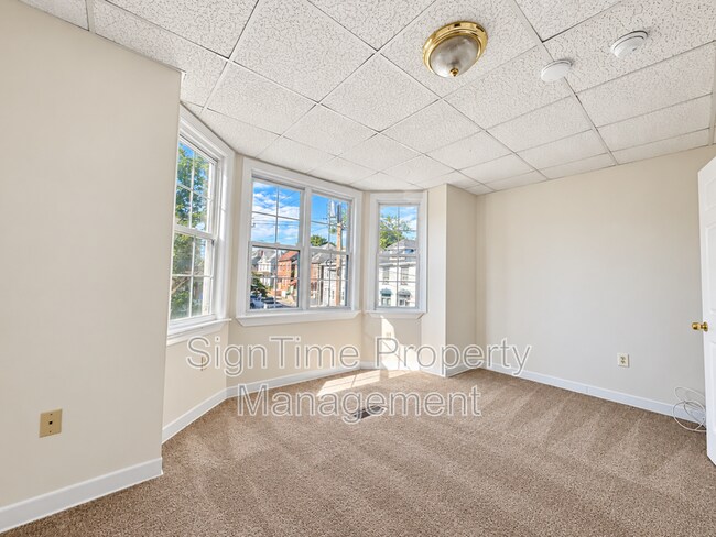 Building Photo - 202 Fairground Ave