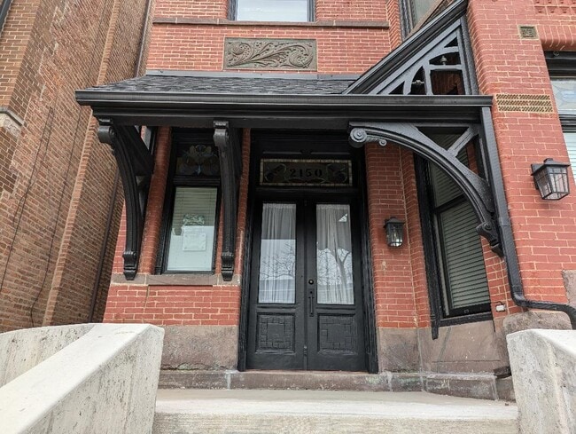 Building Photo - 2150 W Monroe St