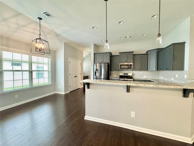Building Photo - 9243 Cres Lodge Cir