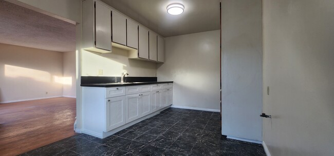 Kitchen - 1219 W 144th St