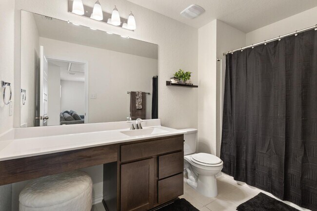 Building Photo - 4631 Otra Otra Dr