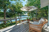 Building Photo - 315 Lake Dr