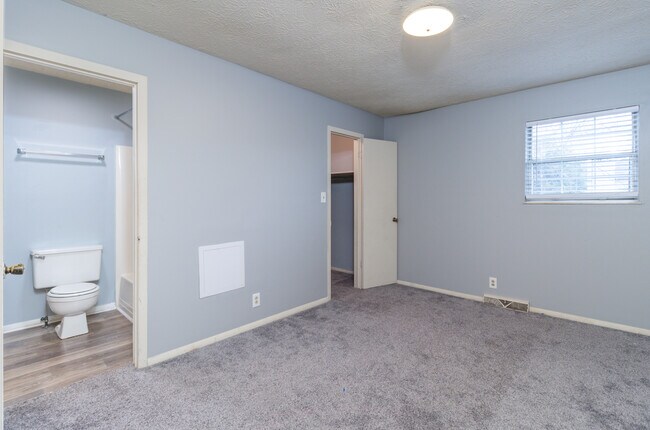 Building Photo - 9157 Cedarpark Ln NW