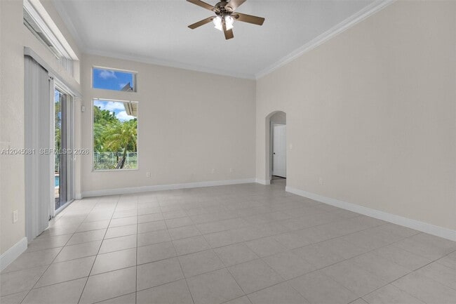 Building Photo - 16310 Paddock Ln