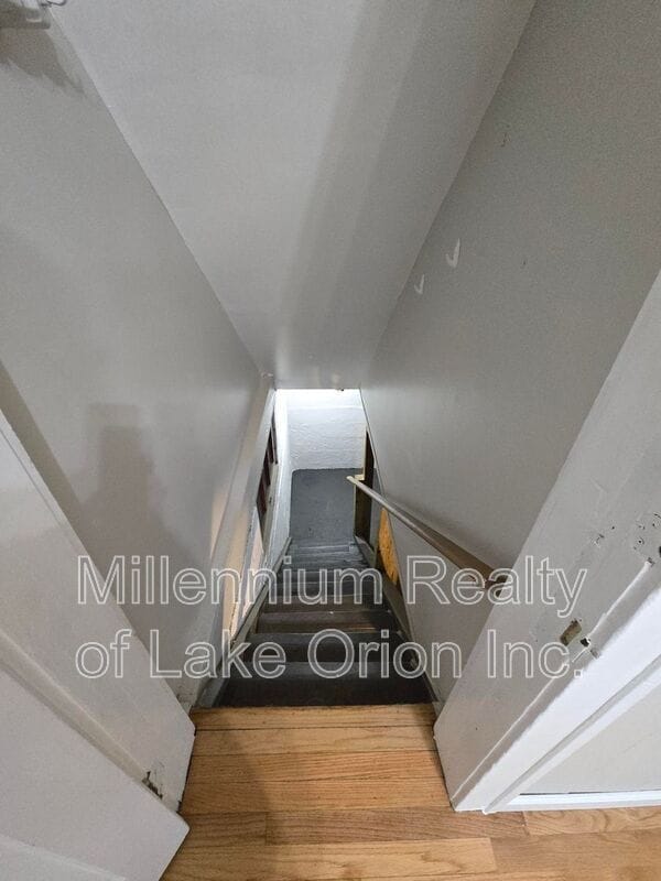 Building Photo - 30 E Beverly Ave