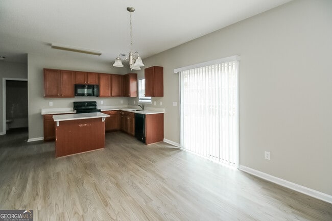 Building Photo - 6311 Grey Fox Way