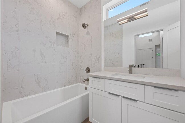 Building Photo - 3614 Abbate Cir