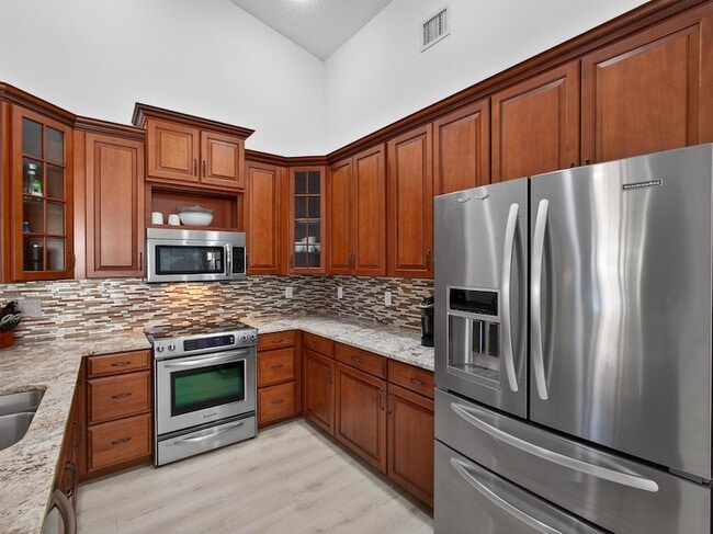 Building Photo - 233 W Coral Trace Cir