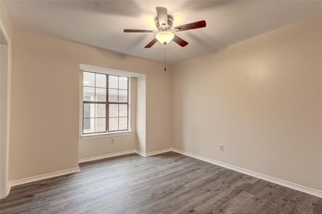 Building Photo - 203 W Trinity St