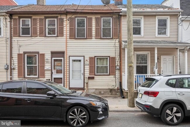 Building Photo - 338 Ridgeway St