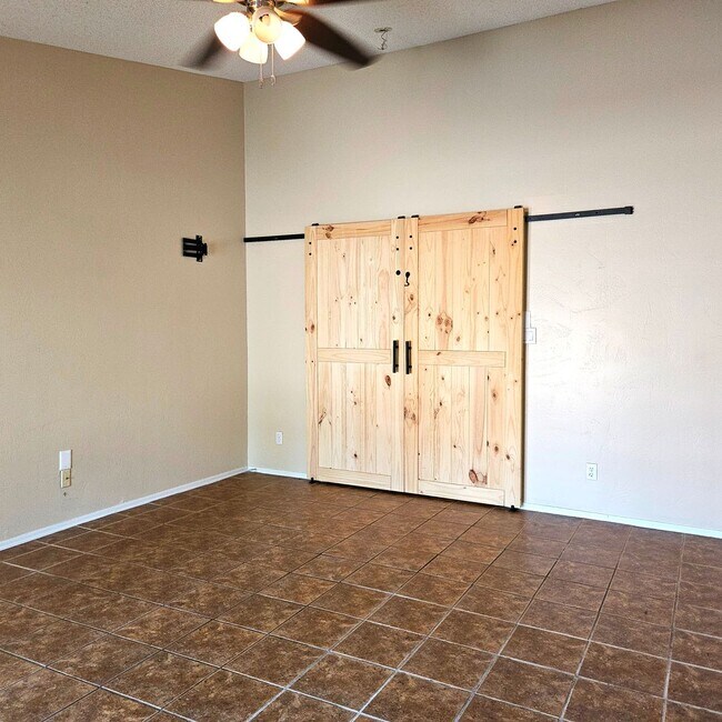 Building Photo - Pool home available now!