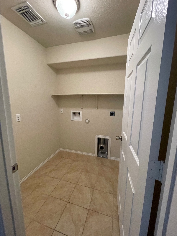 Building Photo - 2720 Samson Dr