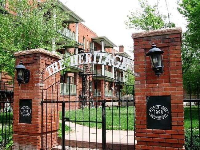 Building Photo - 1376 Pearl St