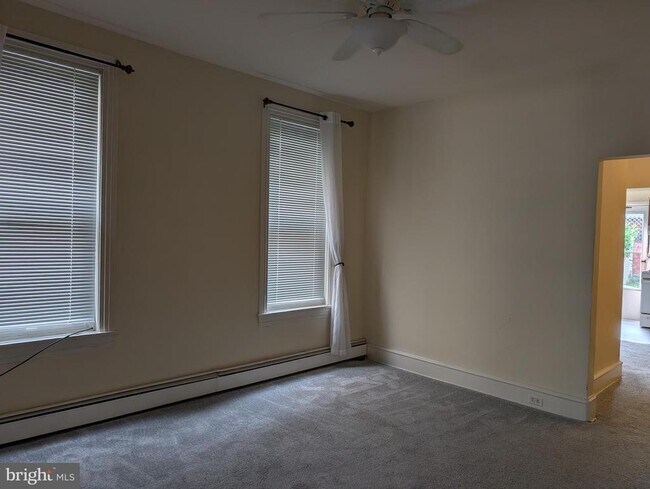 Building Photo - 424 Conarroe St
