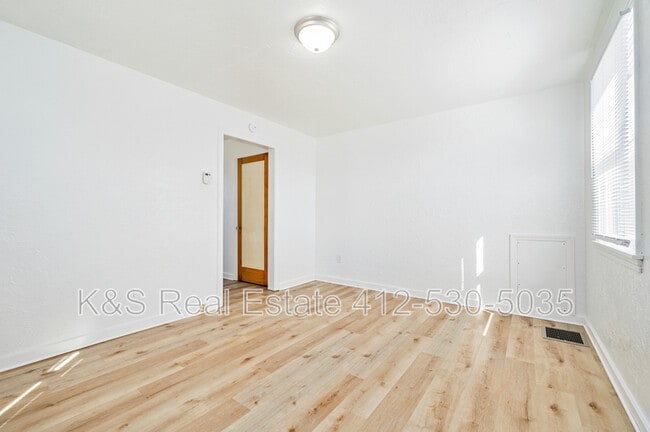 Building Photo - 209 Hurston Way
