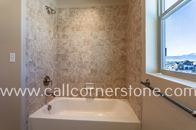 Building Photo - 6698 Lucky Star Ln