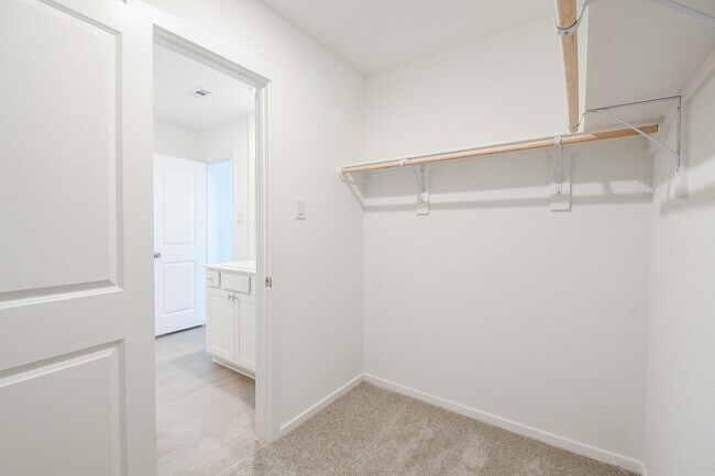 Building Photo - 6847 Flowering Ginger Ln