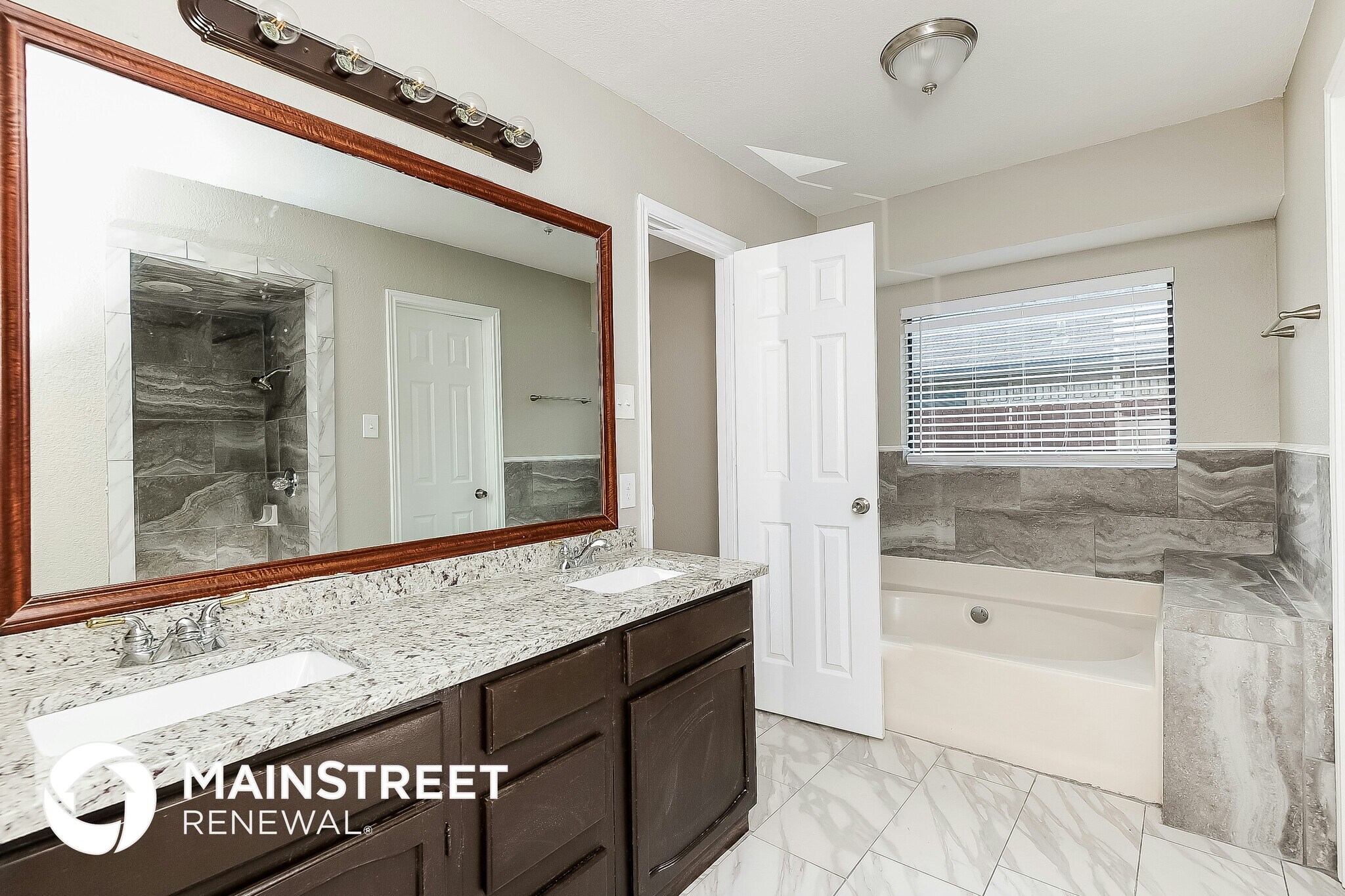 Building Photo - 6201 Tempest Dr