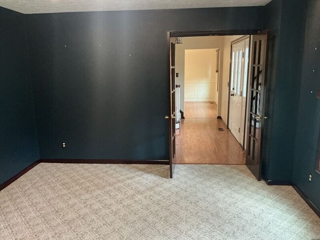 Building Photo - 1851 Foxhollow Dr