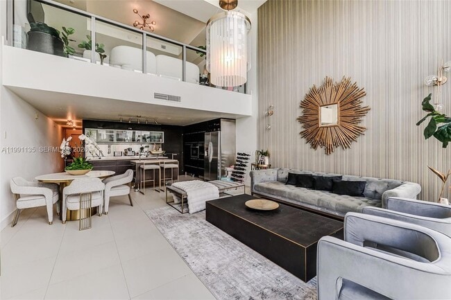 Building Photo - 6000 Collins Ave