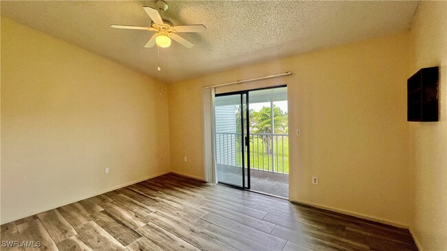 Building Photo - 13160 Kings Point Dr